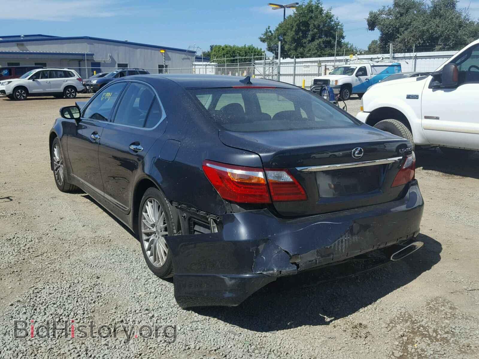 2011 LEXUS LS - VIN: JTHBL5EF3B5103136 - Фото 3