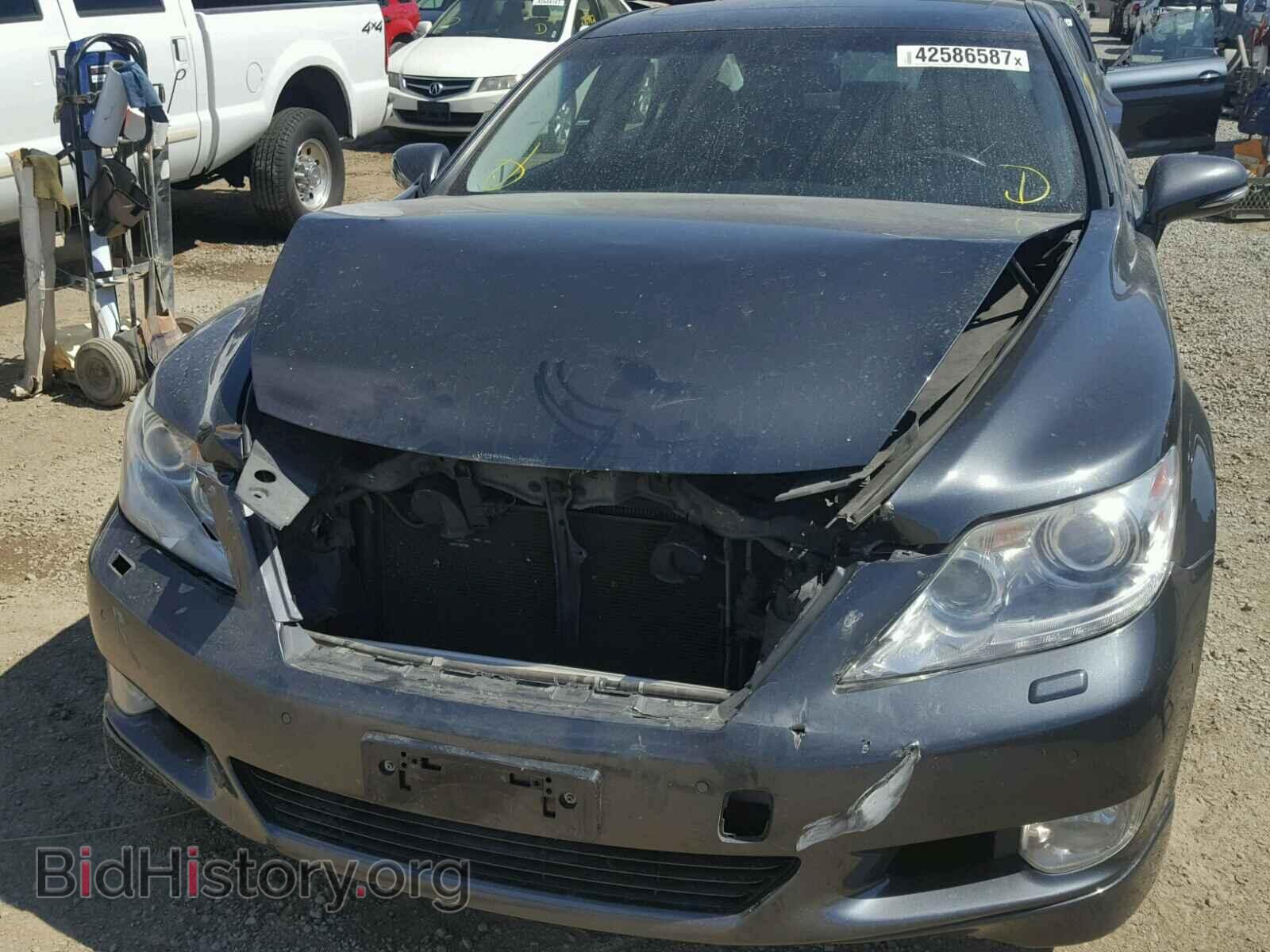 2011 LEXUS LS - VIN: JTHBL5EF3B5103136 - Фото 9