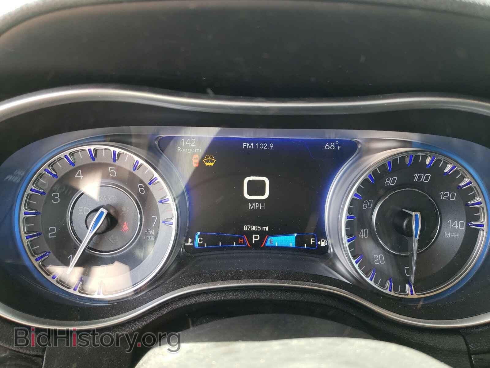 2016 CHRYSLER 300 - VIN: 2C3CCAAGXGH156269 - Фото 8