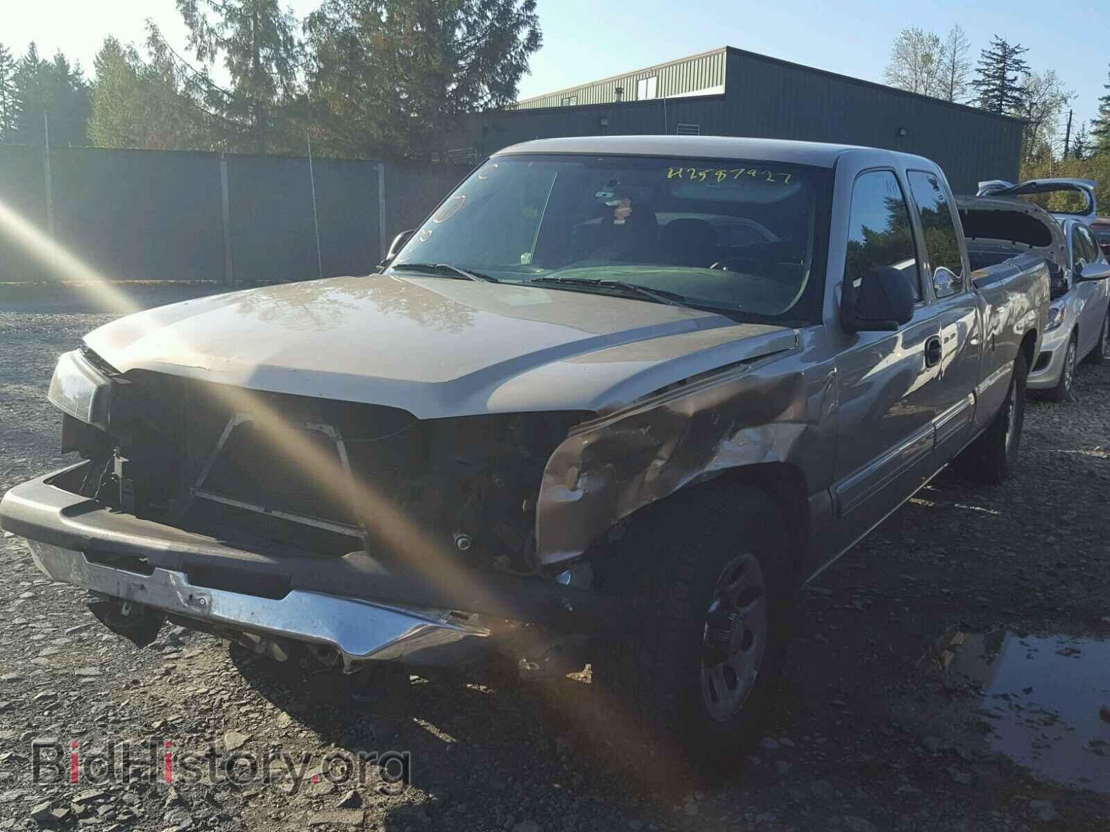 2005 CHEVROLET SILVERADO - VIN: 1GCEC19V25E206402 - Фото 2