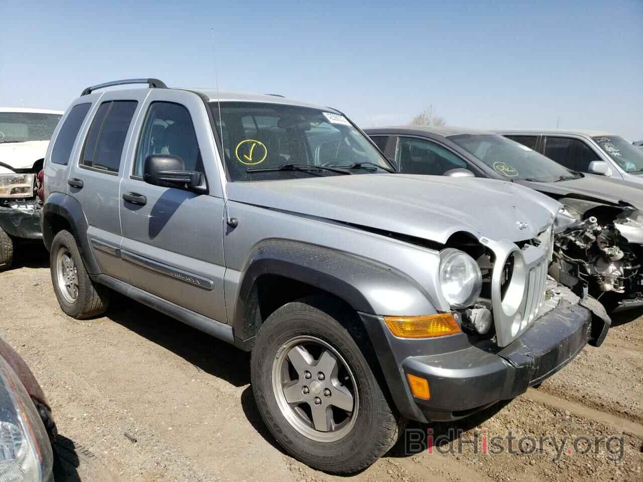 Photo 1J4GL48K36W176933 - JEEP LIBERTY 2006