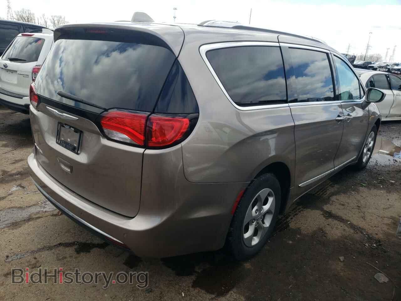 2017 CHRYSLER PACIFICA - VIN: 2C4RC1EG3HR628310 - Фото 3