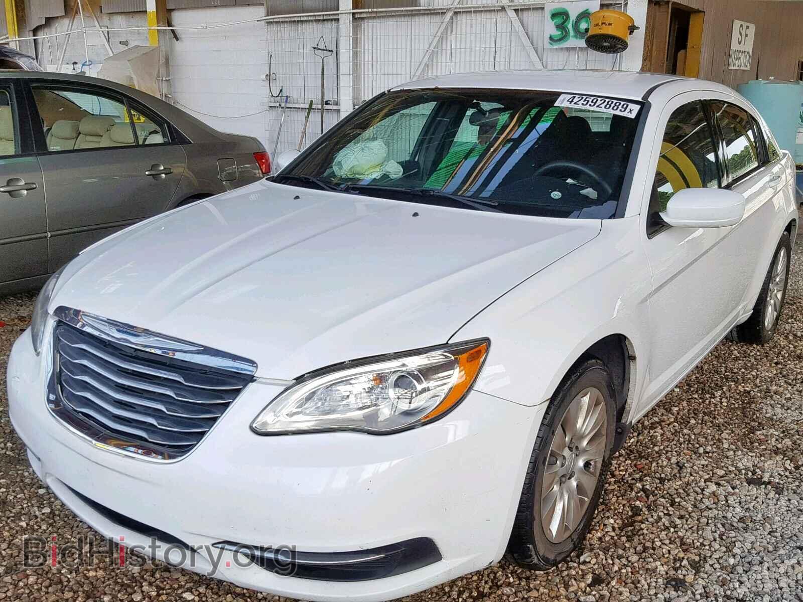 2014 CHRYSLER 200 - VIN: 1C3CCBAB7EN142019 - Фото 2