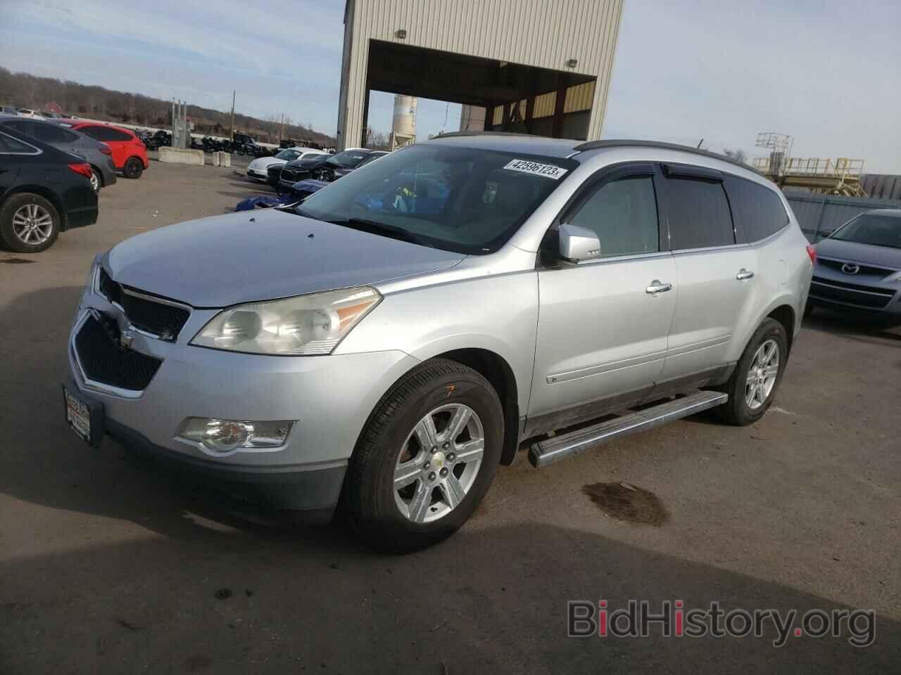 Photo 1GNLRGED1AS122810 - CHEVROLET TRAVERSE 2010
