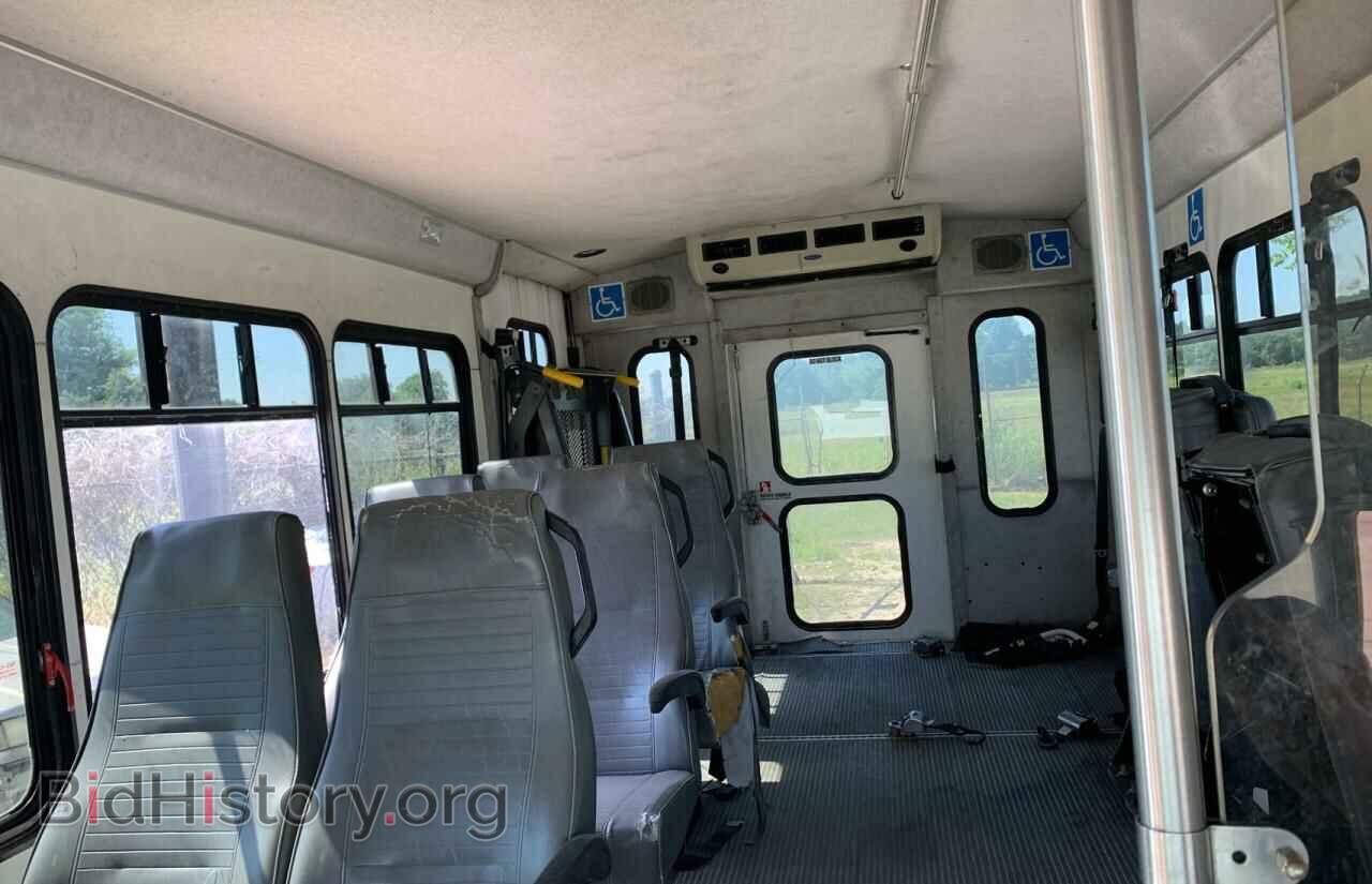 2009 FORD ECONOLINE - VIN: 1FDEE35L29DA61864 - Фото 6
