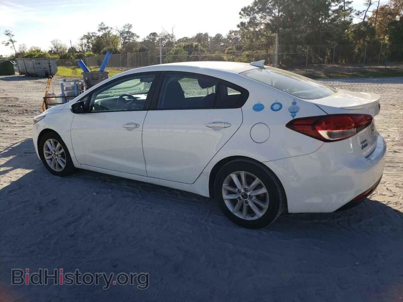 2017 KIA FORTE - VIN: 3KPFL4A74HE011879 - Фото 2