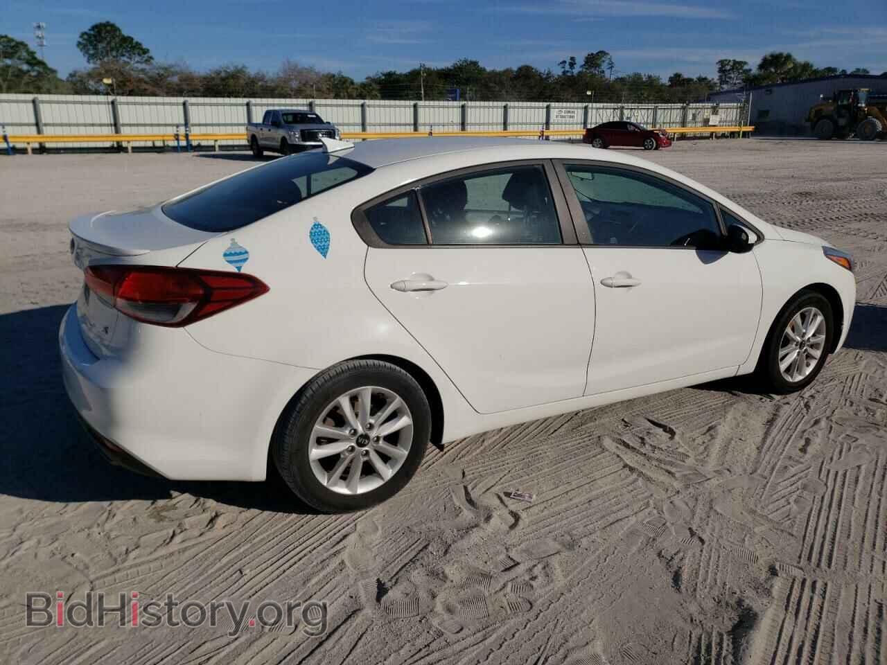 2017 KIA FORTE - VIN: 3KPFL4A74HE011879 - Фото 3