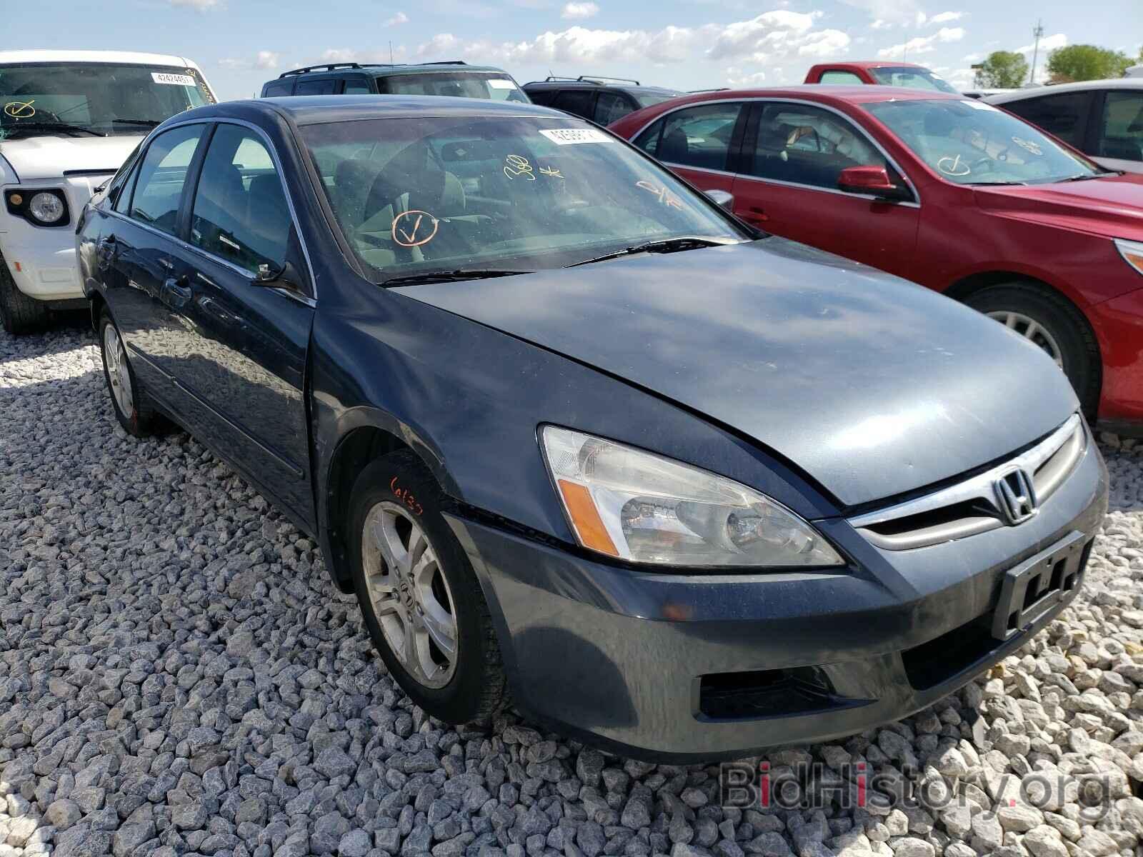 Photo 1HGCM56327A177817 - HONDA ACCORD 2007