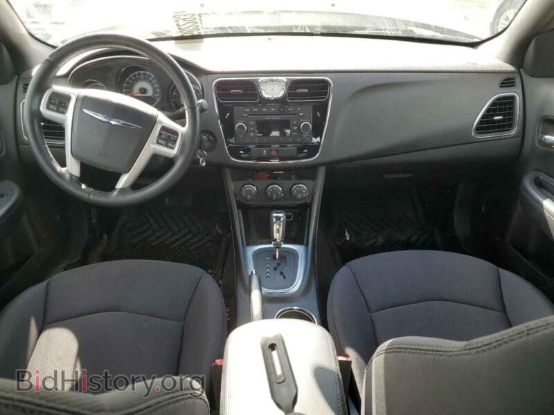2013 Chrysler 200 (VIN 1C3CCBBB2DN766128) — фото 8 из 12