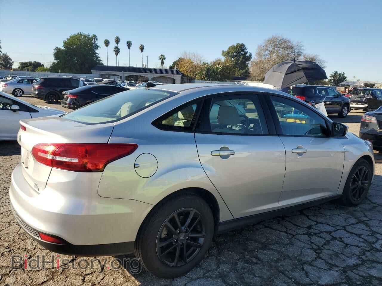 2018 FORD FOCUS - VIN: 1FADP3FE1JL304512 - Фото 3