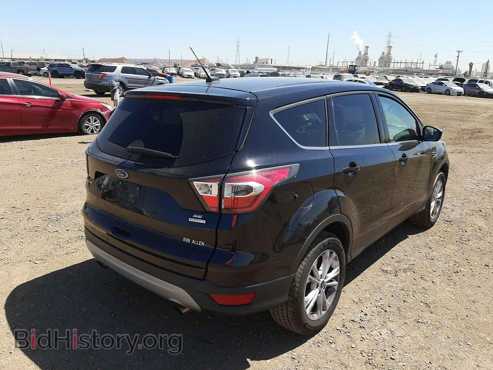 2017 FORD ESCAPE - VIN: 1FMCU0GD2HUB28461 - Photo 4