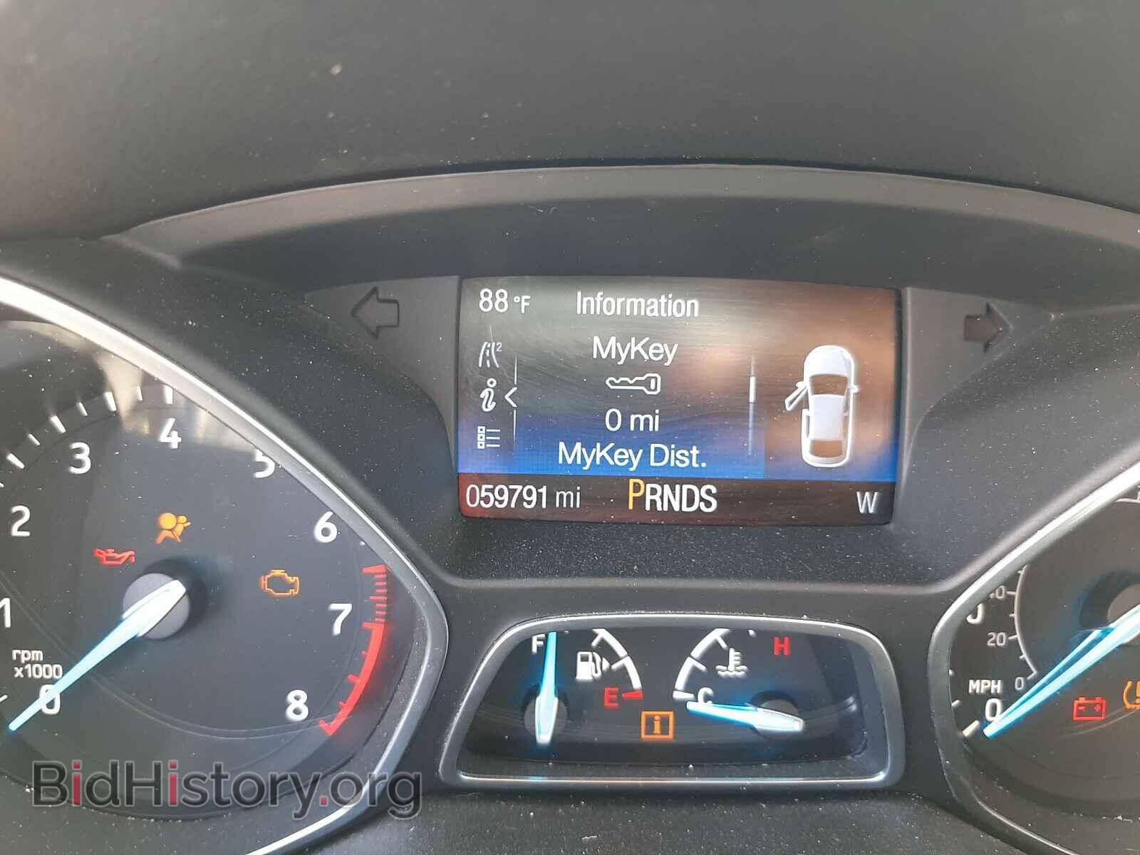 2017 FORD ESCAPE - VIN: 1FMCU0GD2HUB28461 - Photo 8