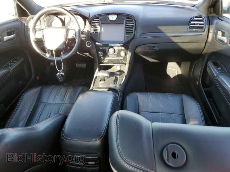 2014 Chrysler 300 (VIN 2C3CCAGG7EH342016) — photo 8 of 12