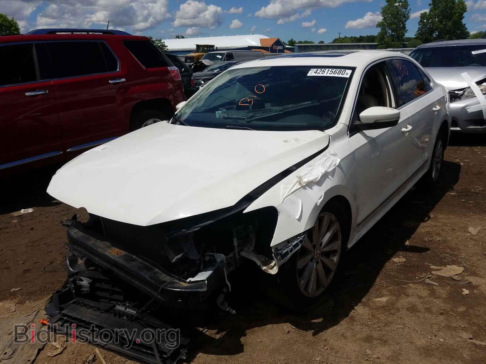 2013 VOLKSWAGEN PASSAT - VIN: 1VWCP7A35DC056057 - Фото 2