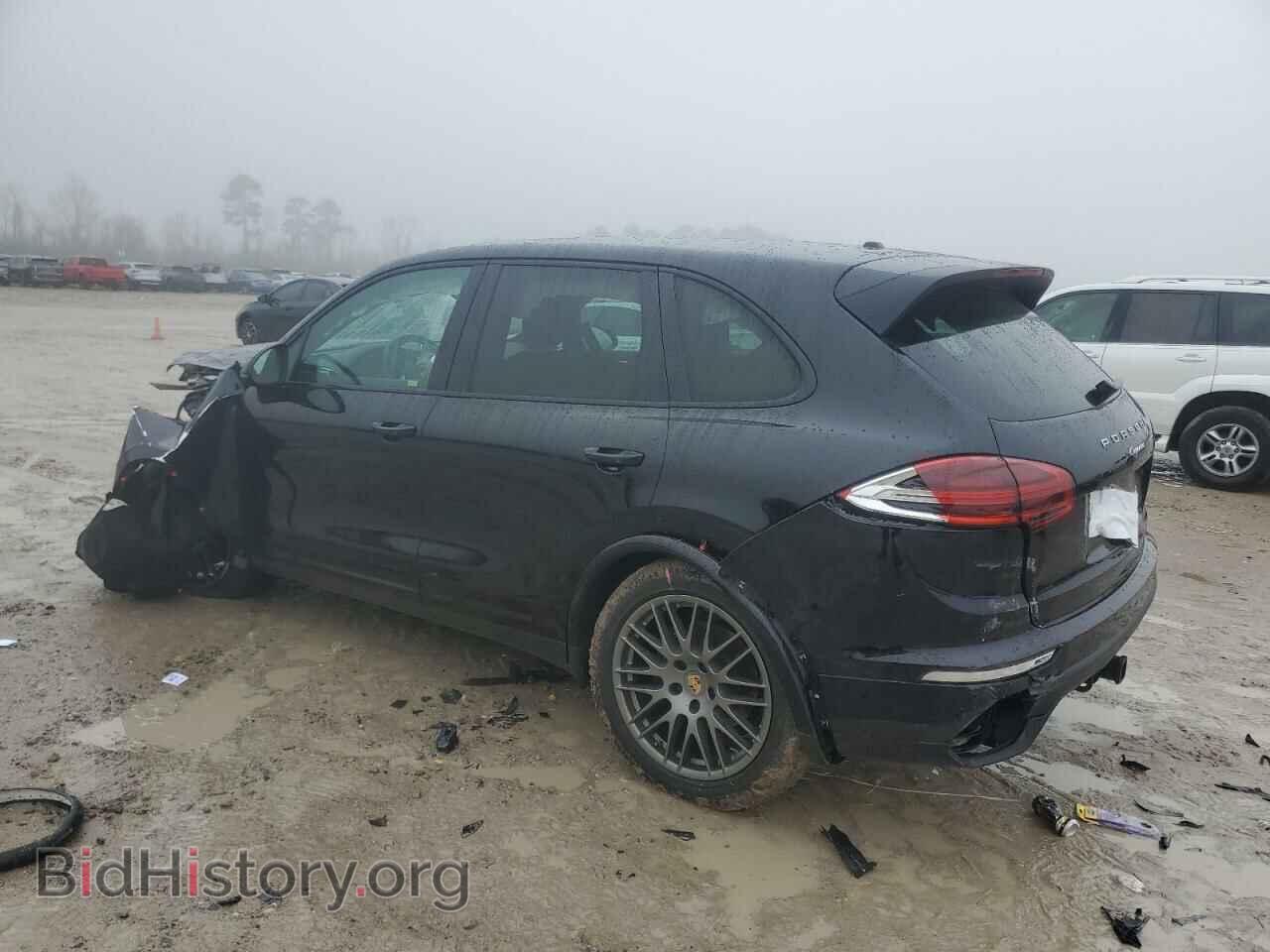 2017 PORSCHE CAYENNE - VIN: WP1AA2A22HKA90764 - Фото 2