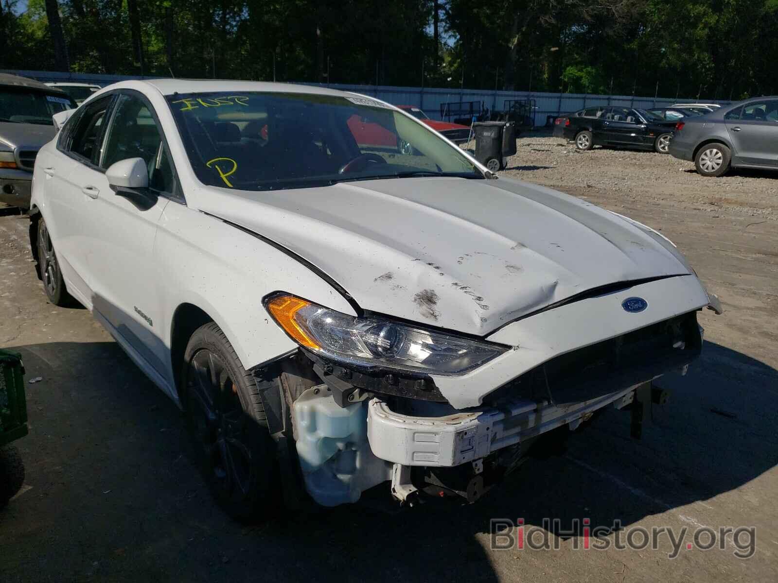 Photo 3FA6P0LU4JR169871 - FORD FUSION 2018