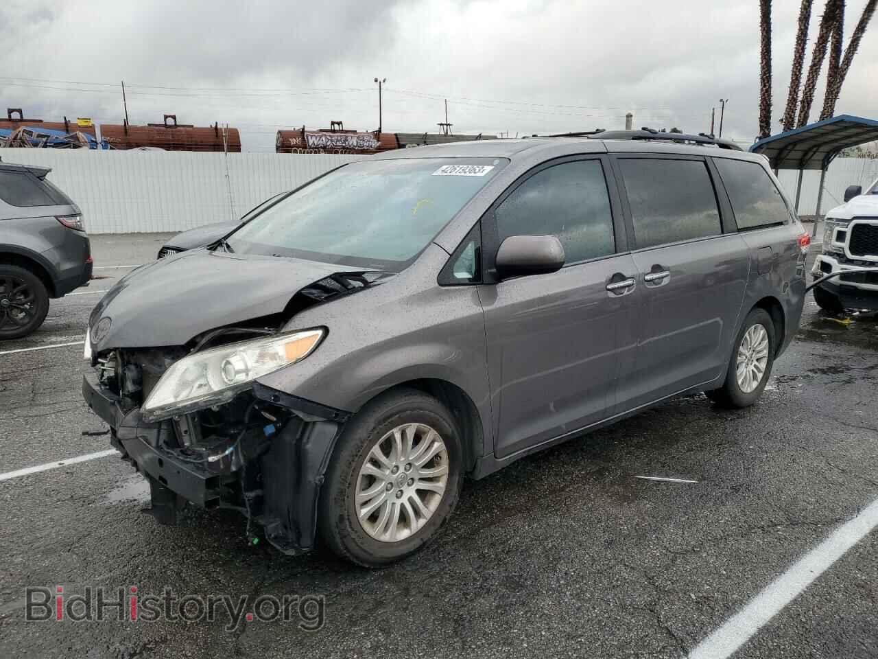 Photo 5TDYK3DC9DS394247 - TOYOTA SIENNA 2013