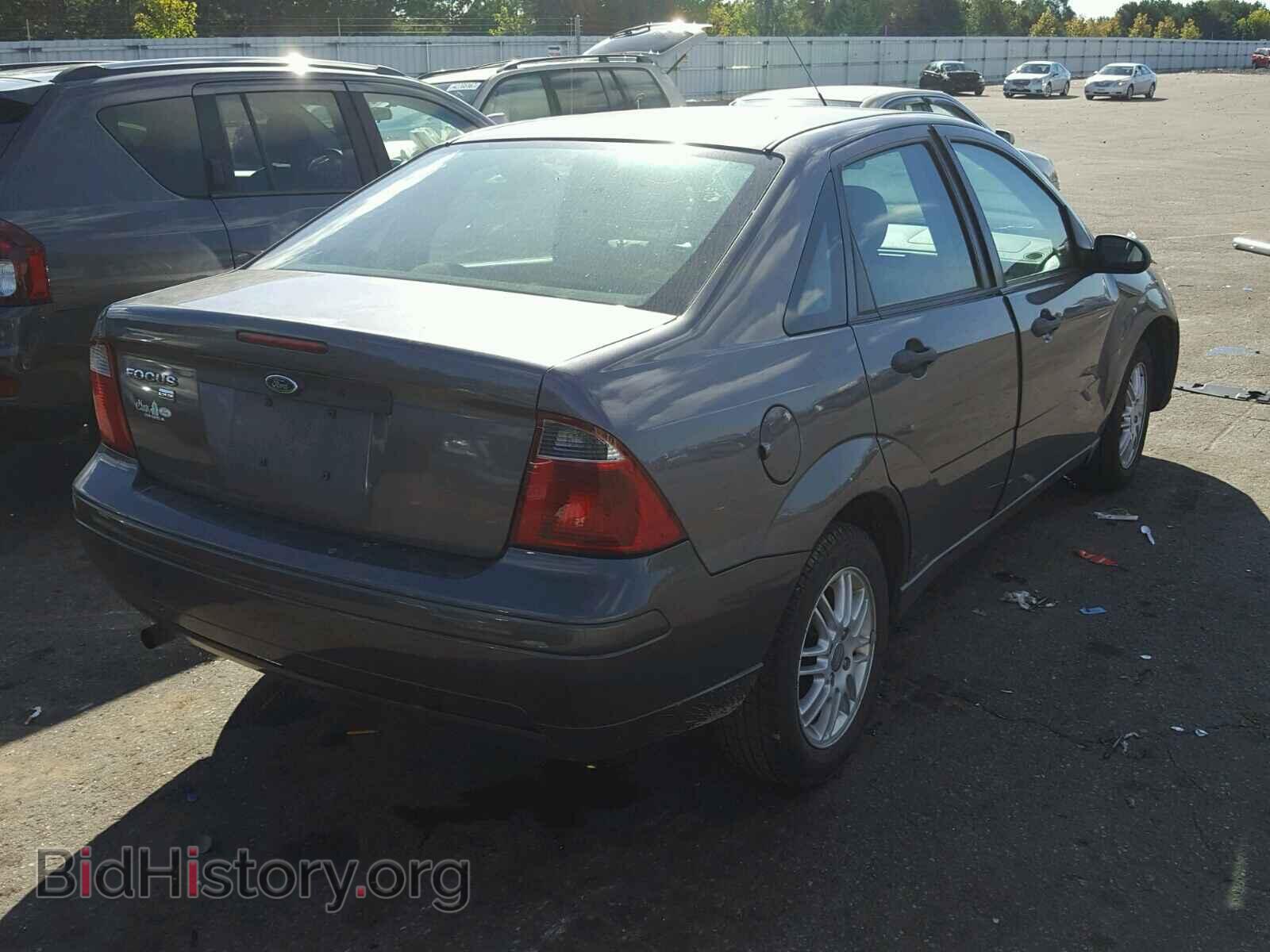 2007 FORD FOCUS - VIN: 1FAHP34N67W185223 - Фото 4