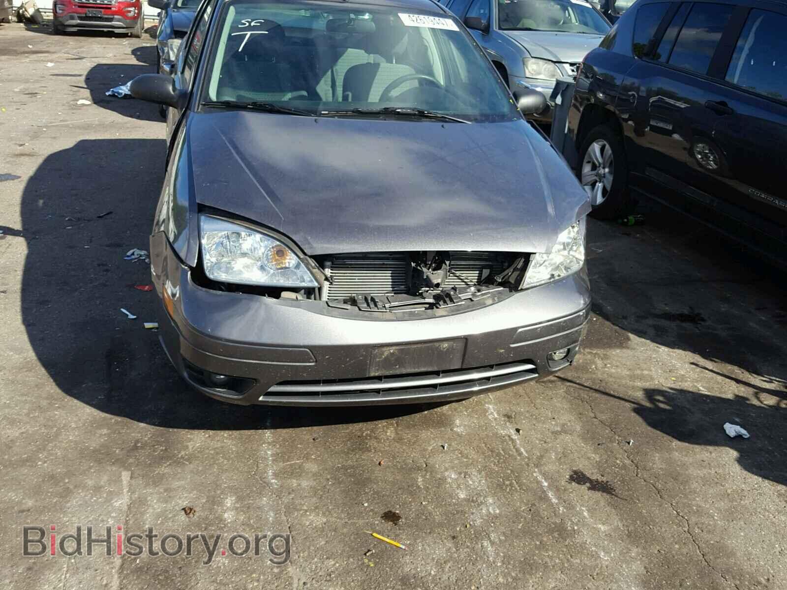 2007 FORD FOCUS - VIN: 1FAHP34N67W185223 - Фото 9
