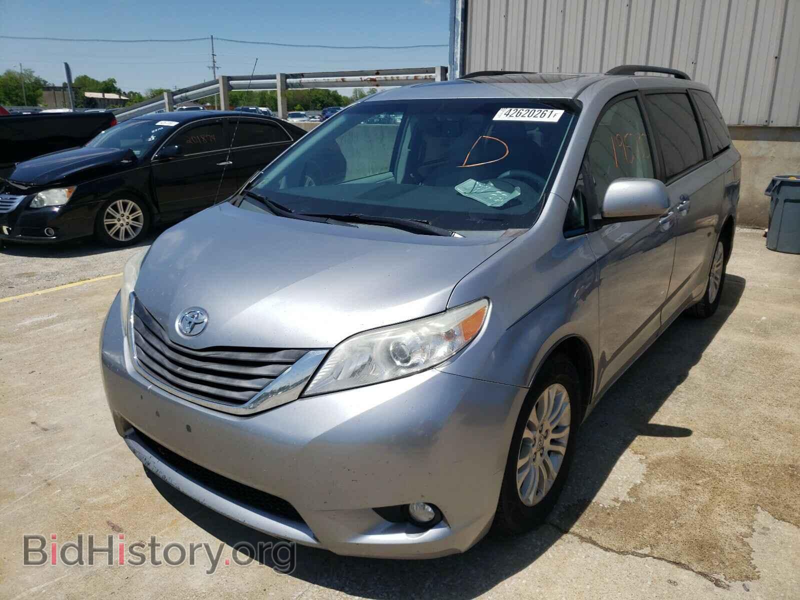 2012 TOYOTA SIENNA - VIN: 5TDYK3DC2CS224262 - Фото 2