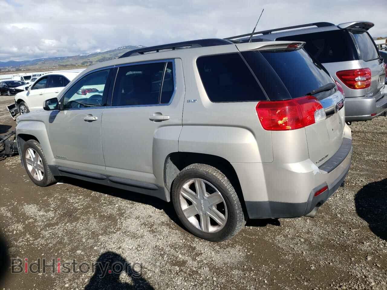 2010 GMC TERRAIN - VIN: 2CTFLGEYXA6405255 - Photo 2