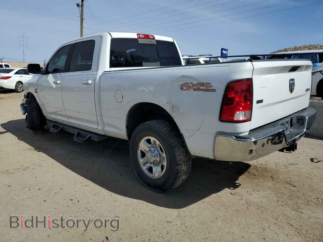 2017 RAM All Models - VIN: 3C6UR5DL0HG551407 - Photo 2