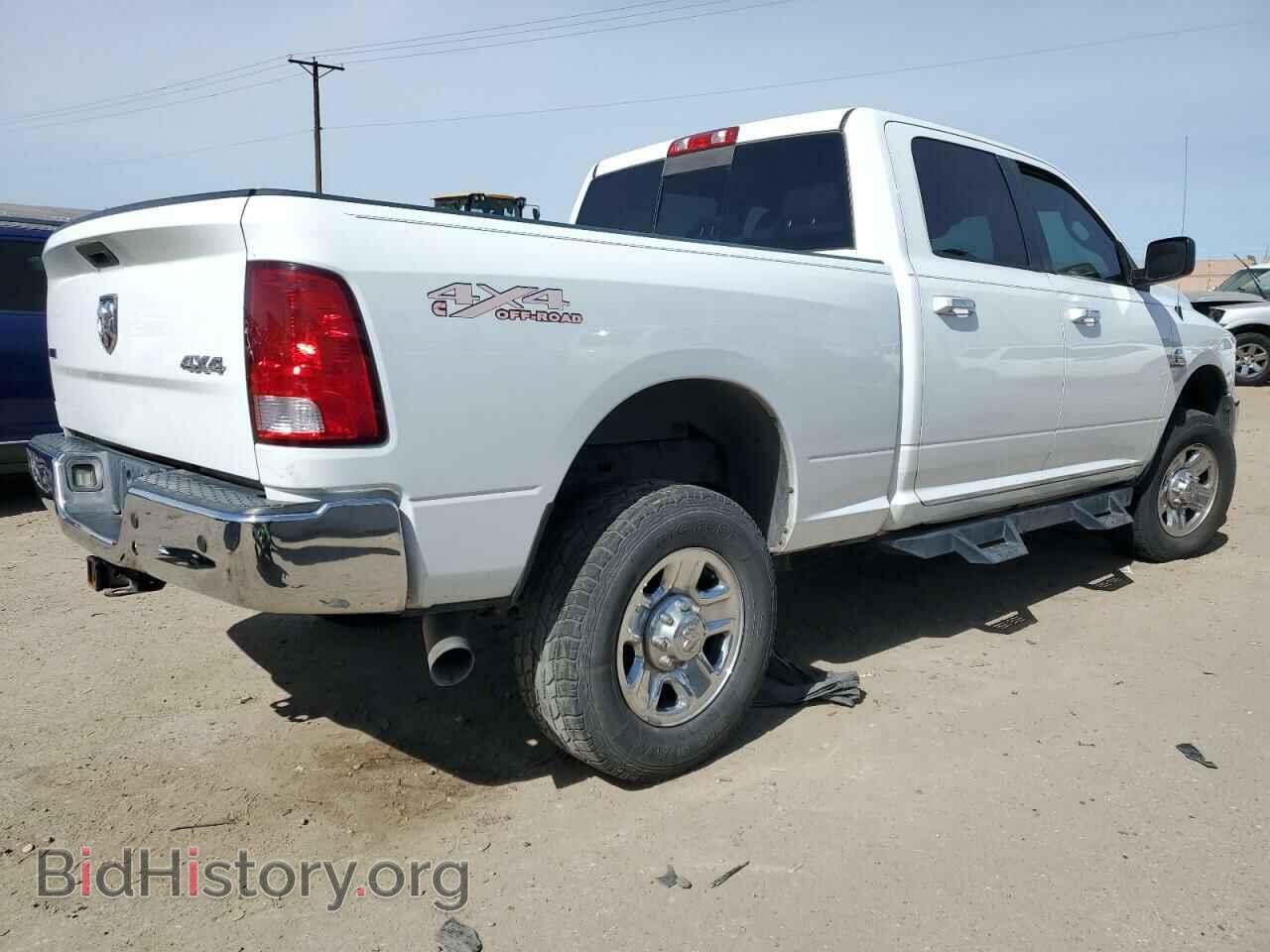 2017 RAM All Models - VIN: 3C6UR5DL0HG551407 - Photo 3