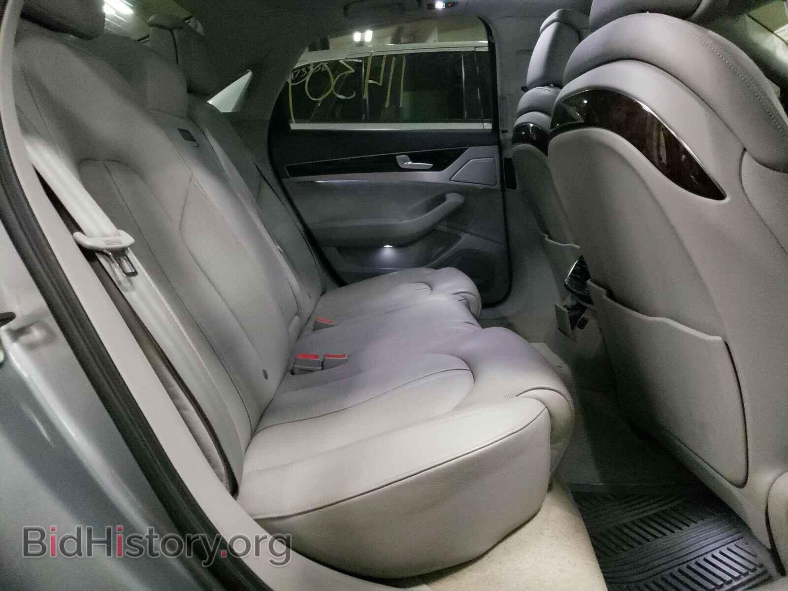 2011 AUDI A8 - VIN: WAUAVAFD1BN015969 - Фото 6