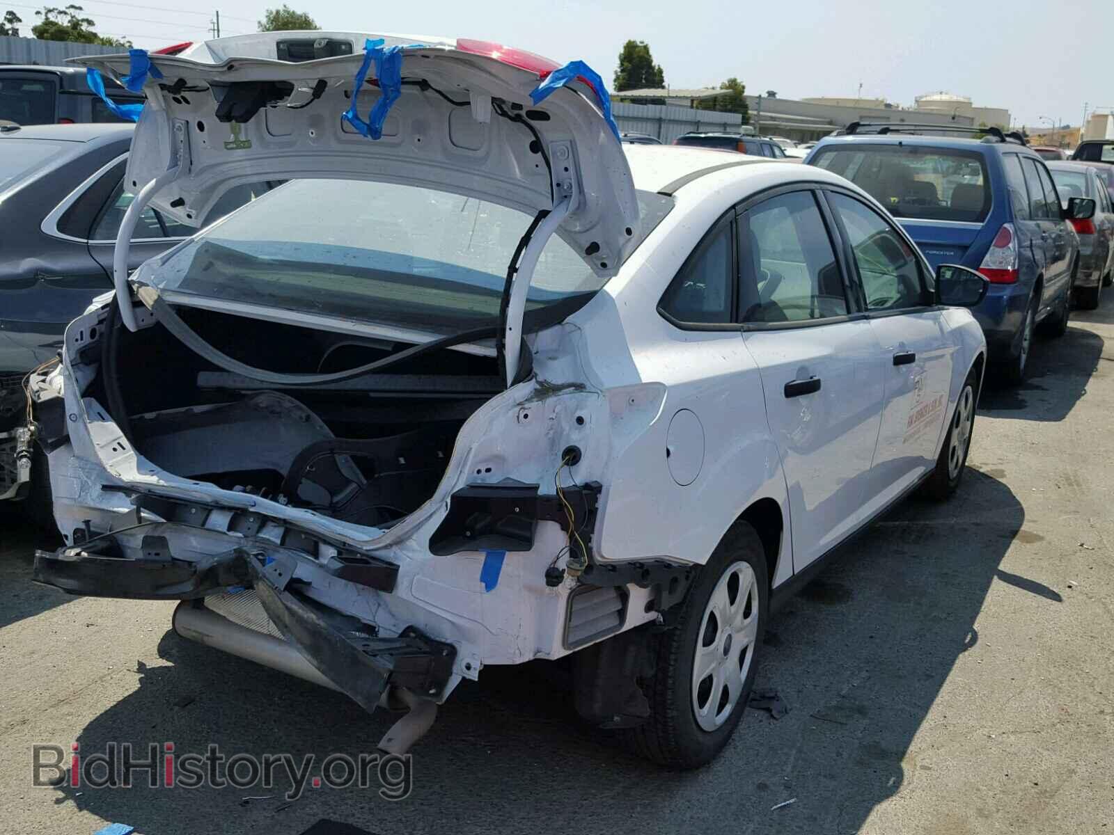 2017 FORD FOCUS - VIN: 1FADP3E24HL215180 - Фото 4