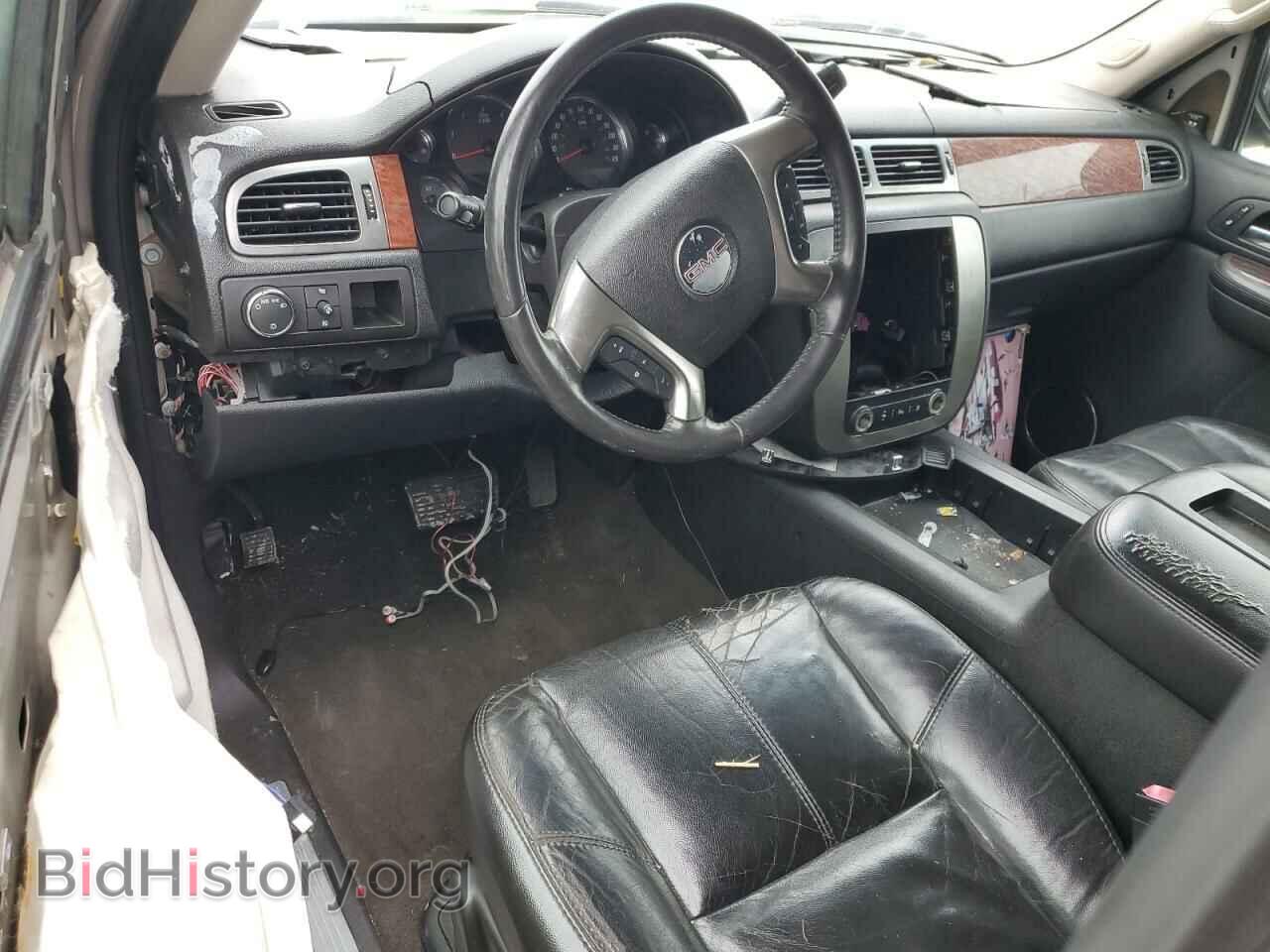 2007 GMC YUKON - VIN: 1GKFC16057J359450 - Фото 8
