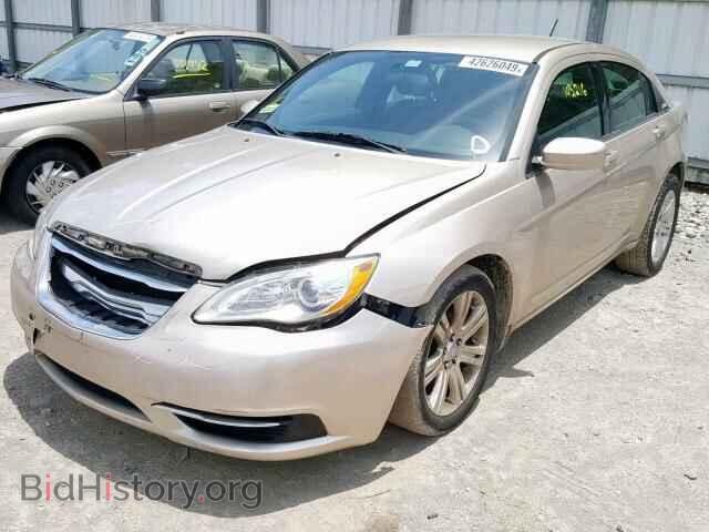 2013 CHRYSLER 200 - VIN: 1C3CCBAB0DN639945 - Фото 2