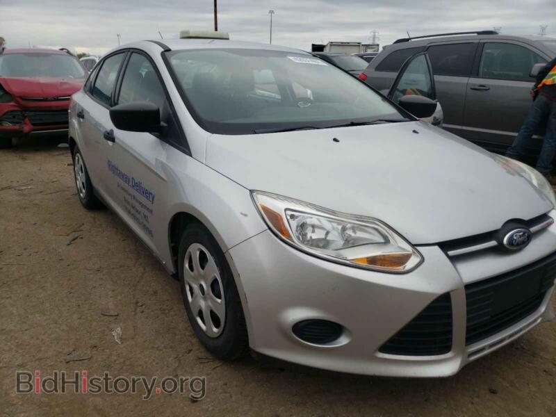 2012 Ford FOCUS Focus S (VIN 1FAHP3E20CL221469) — фото 1 из 10, Copart, повреждение: мелкие вмятины и царапины