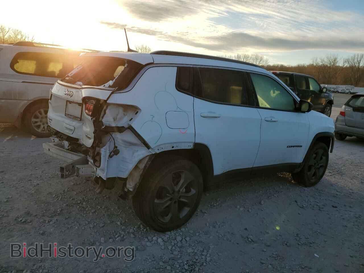 2022 JEEP COMPASS - VIN: 3C4NJDFB7NT142083 - Фото 3
