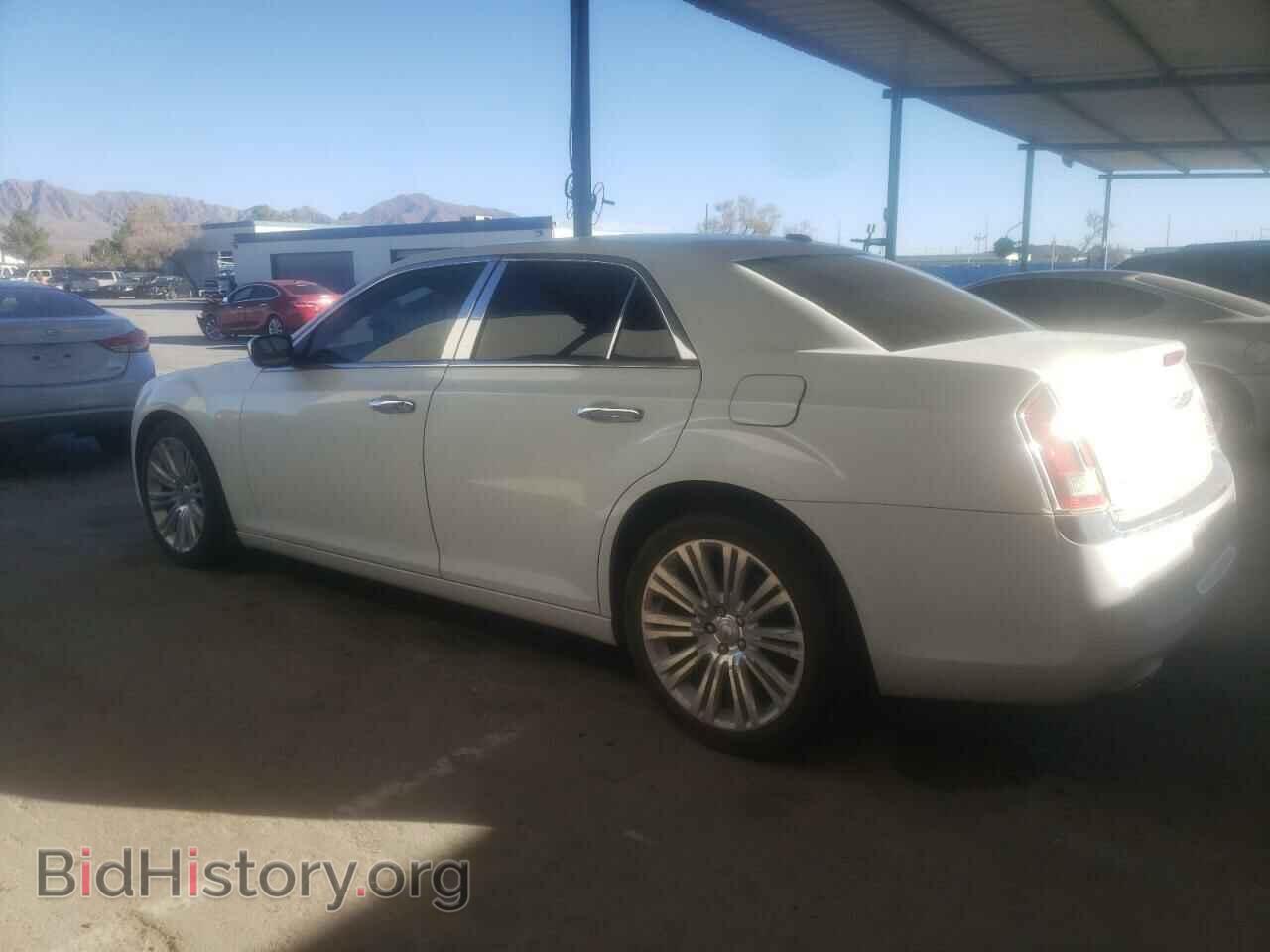 2013 CHRYSLER 300 - VIN: 2C3CCAEG2DH600489 - Фото 2