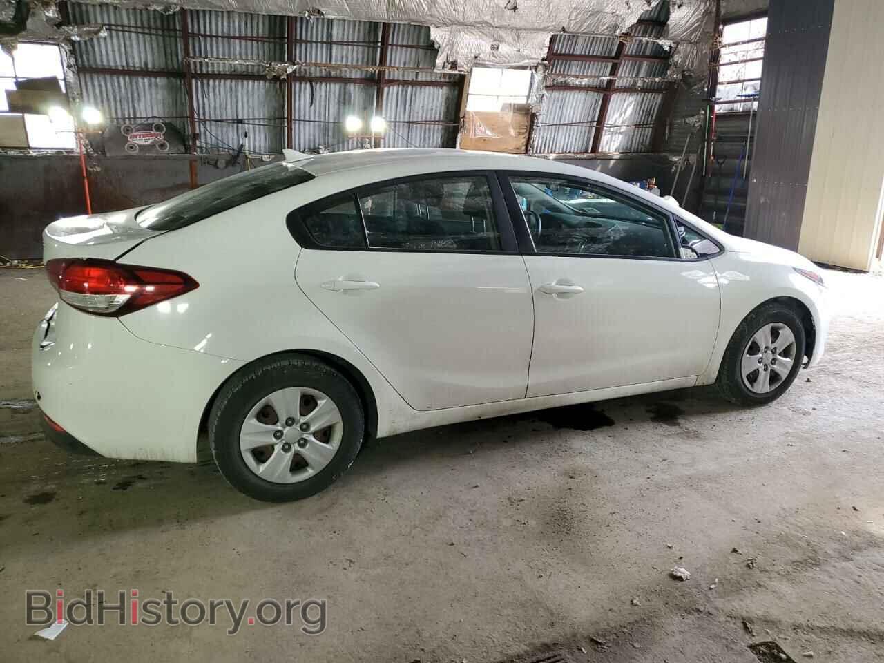 2017 KIA FORTE - VIN: 3KPFK4A73HE061806 - Фото 3