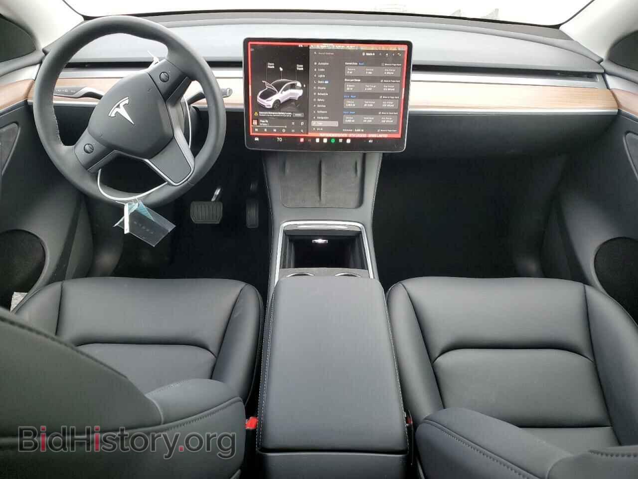 2025 TESLA MODEL Y - VIN: 7SAYGDED6SF227475 - Фото 8