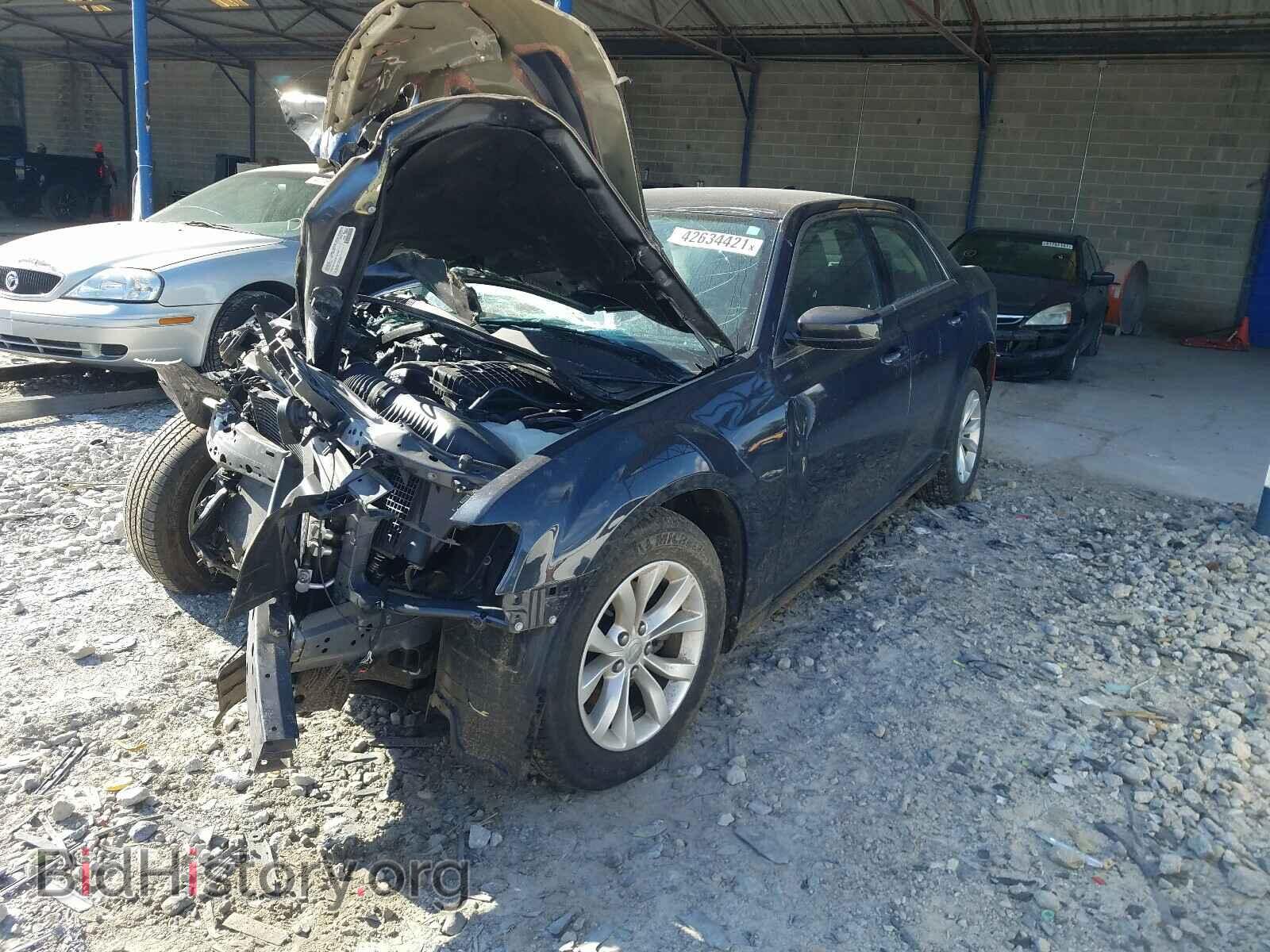2015 CHRYSLER 300 - VIN: 2C3CCAAG3FH881890 - Фото 2
