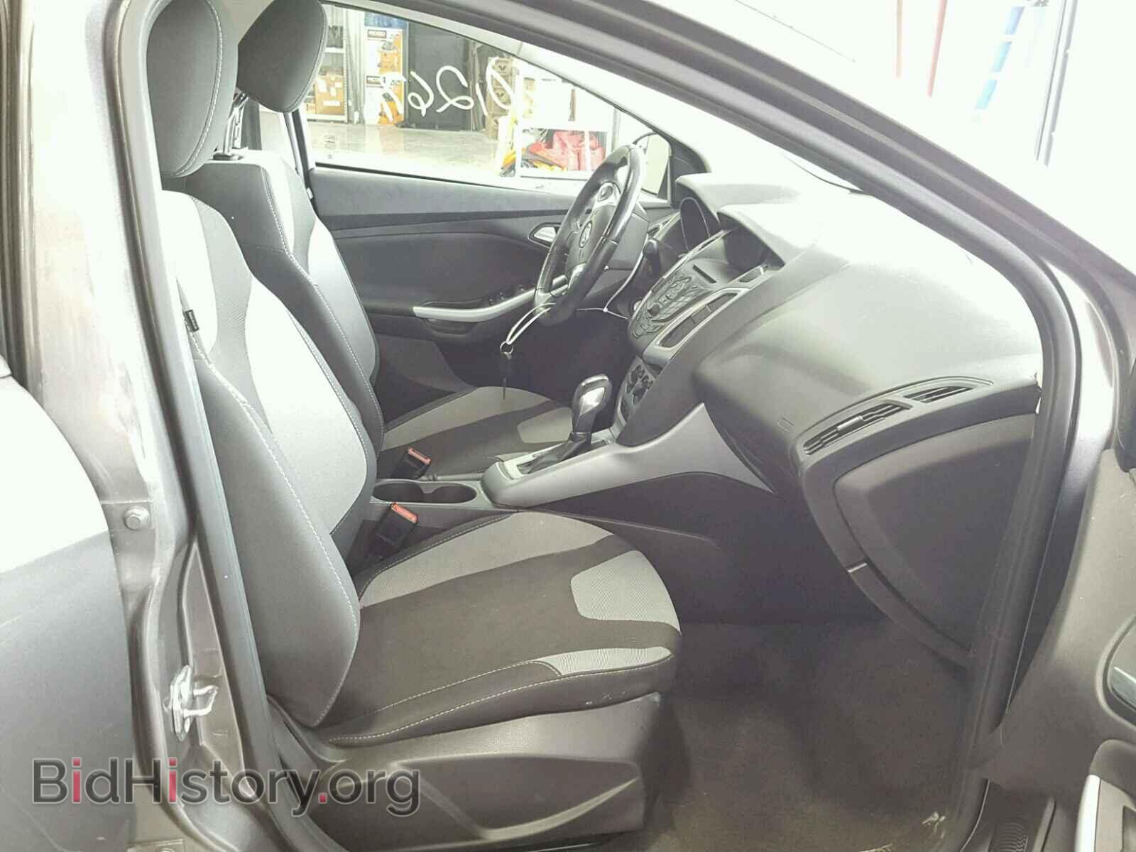 2012 Ford FOCUS (VIN 1FAHP3F20CL227268) — photo 5 of 10