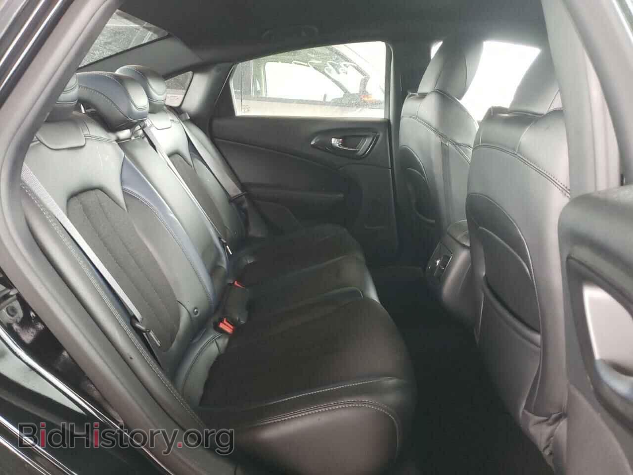 2016 CHRYSLER 200 - VIN: 1C3CCCBB5GN183322 - Фото 6