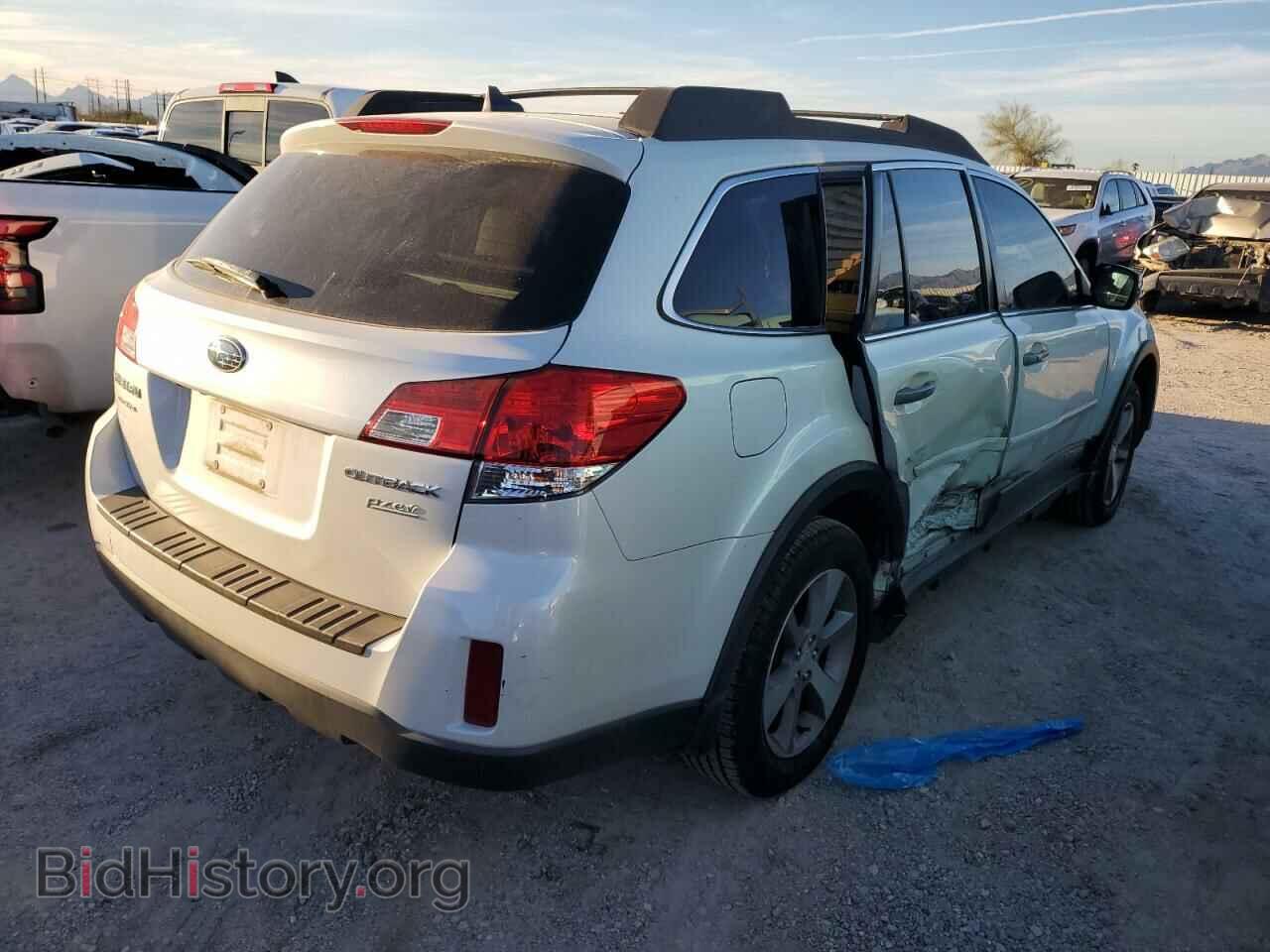 2014 SUBARU OUTBACK - VIN: 4S4BRBPC6E3306857 - Фото 3