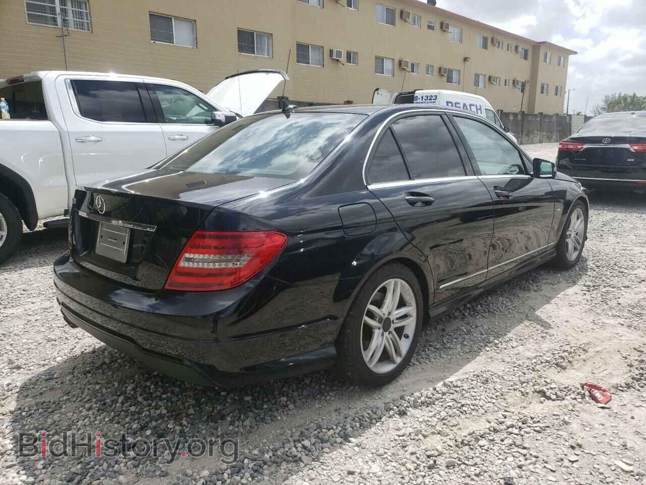 2012 MERCEDES-BENZ C-CLASS - VIN: WDDGF4HB3CA680247 - Фото 4