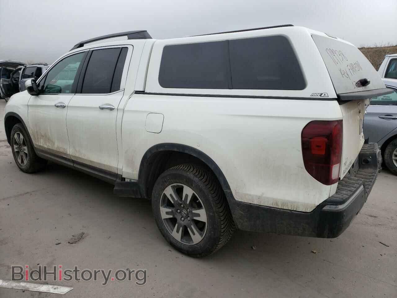 2019 HONDA RIDGELINE - VIN: 5FPYK3F71KB011183 - Фото 2