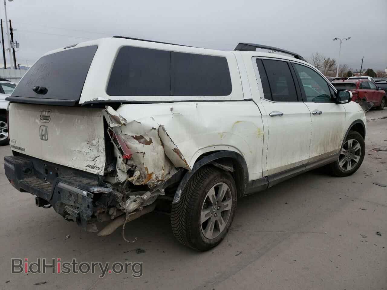 2019 HONDA RIDGELINE - VIN: 5FPYK3F71KB011183 - Фото 3