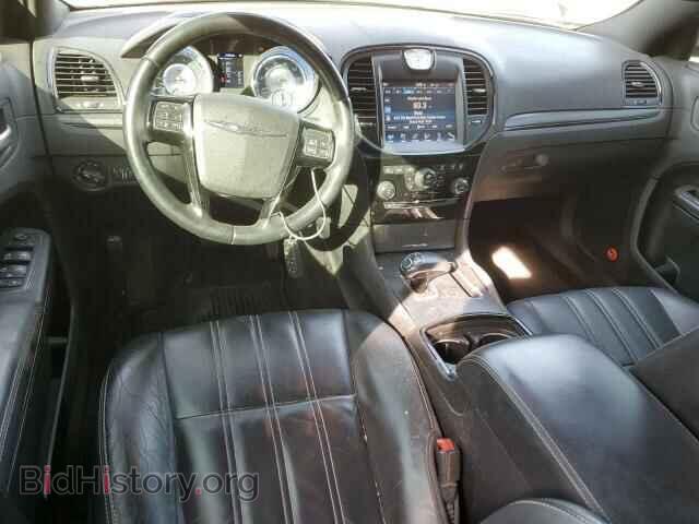 2014 Chrysler 300 (VIN 2C3CCAGG3EH383467) — photo 8 of 13