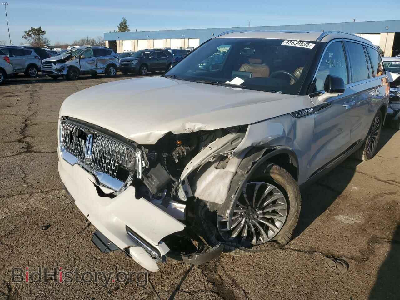 Фотография 5LM5J7XC0LGL09323 - LINCOLN AVIATOR 2020