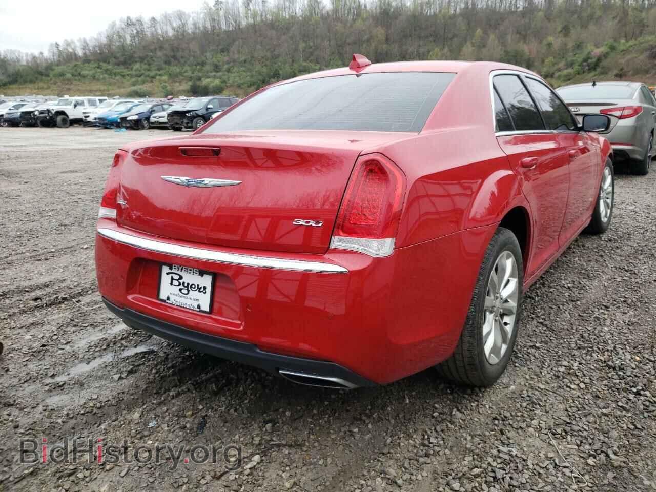 2017 CHRYSLER 300 - VIN: 2C3CCARGXHH647995 - Фото 4