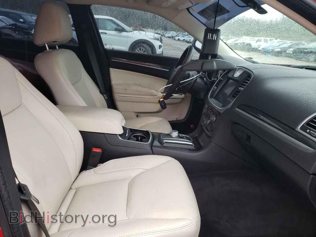 2017 CHRYSLER 300 - VIN: 2C3CCARGXHH647995 - Фото 5