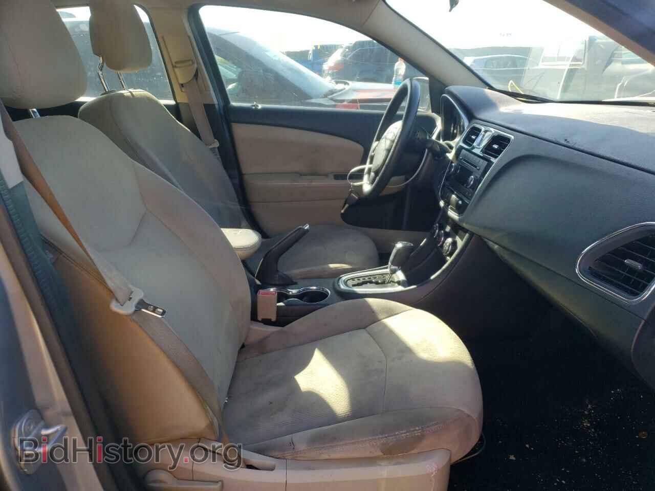 2013 CHRYSLER 200 - VIN: 1C3CCBAB1DN686790 - Фото 5