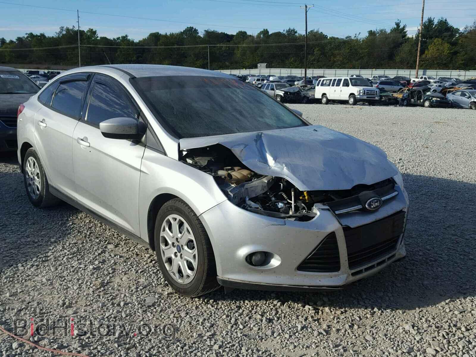 Photo 1FAHP3F29CL211425 - FORD FOCUS 2012