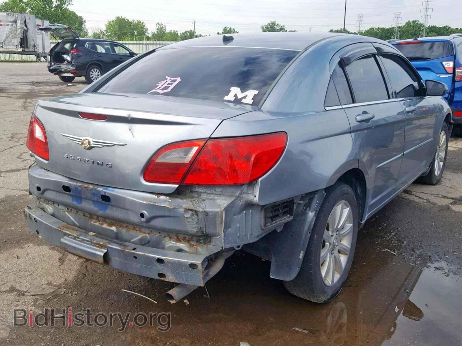 2010 CHRYSLER SEBRING - VIN: 1C3CC5FB1AN200212 - Фото 4